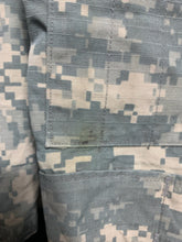 Charger l'image dans la galerie, US Army Issue ACU Digicam Digital Camouflage Ripstop Shirt - Medium Long - The Militaria Shop