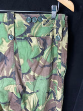 Charger l'image dans la galerie, Original British Army 68 Pattern DPM Combat Trousers - 32" Waist - 31" Ins-Leg - The Militaria Shop
