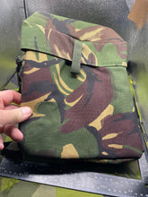 Charger l'image dans la galerie, Original British Army Field Pack / Gas Mask DPM Bag - New Unissued - The Militaria Shop