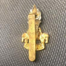 Load image into Gallery viewer, Original WW2 British Army Cap Badge - Royal Army Education Corps - The Militaria Shop