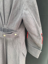 Charger l'image dans la galerie, Genuine British Army Surplus Household Guards Greatcoat Overcoat Size 88cm - The Militaria Shop