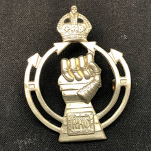 Load image into Gallery viewer, Original British Army Cap Badge - Royal Armoured Corps - The Militaria Shop