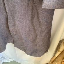 Charger l'image dans la galerie, Original British Army Foot Guards Greatcoat Other Ranks - Size 176/100 - The Militaria Shop