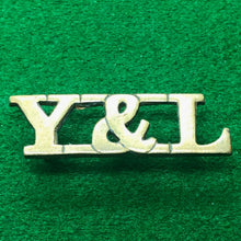 Load image into Gallery viewer, Original WW2 British Army Brass Shoulder Title - South Wales Borderers - The Militaria Shop