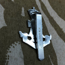 Load image into Gallery viewer, Original British Army Cap Badge - Green Howards - The Militaria Shop