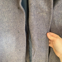 Charger l'image dans la galerie, Original British Army Foot Guards Greatcoat Other Ranks - Size 176/100 - The Militaria Shop
