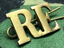 Load image into Gallery viewer, Original WW2 British Army Brass Shoulder Title - RE - Royal Engineers - The Militaria Shop