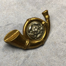 Lade das Bild in den Galerie-Viewer, Original WW1 British Army King's Own Yorkshire Light Infantry Collar Badge - The Militaria Shop