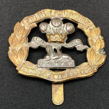 Load image into Gallery viewer, Original WW1 British Army Cap Badge - South Lancashire - The Militaria Shop