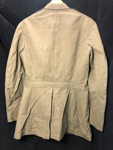 Lade das Bild in den Galerie-Viewer, Original WW2 US Army Class A Dress Jacket - Private Ryan Prop - 39" Long - The Militaria Shop
