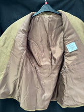 Charger l'image dans la galerie, Grade 1 British Army FAD No2 Dress Uniform Jacket - Size 170/108/92 - The Militaria Shop