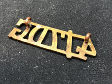 Load image into Gallery viewer, Original WW2 British Army Brass Shoulder Title - 4th 7th Dragoon Guards - The Militaria Shop