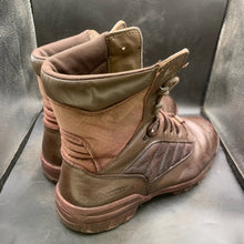 Lade das Bild in den Galerie-Viewer, British Army Surplus Brown Leather Bates Male Combat Patrol Boots - Size UK 9 W - The Militaria Shop