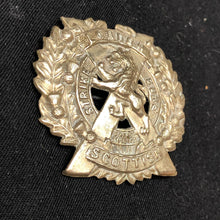 Load image into Gallery viewer, Genuine WW2 British Army Brass Cap Badge - London Scottish - The Militaria Shop