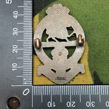 Load image into Gallery viewer, Original British Army Cap Badge - The Prince of Wales Royal Regiment - The Militaria Shop