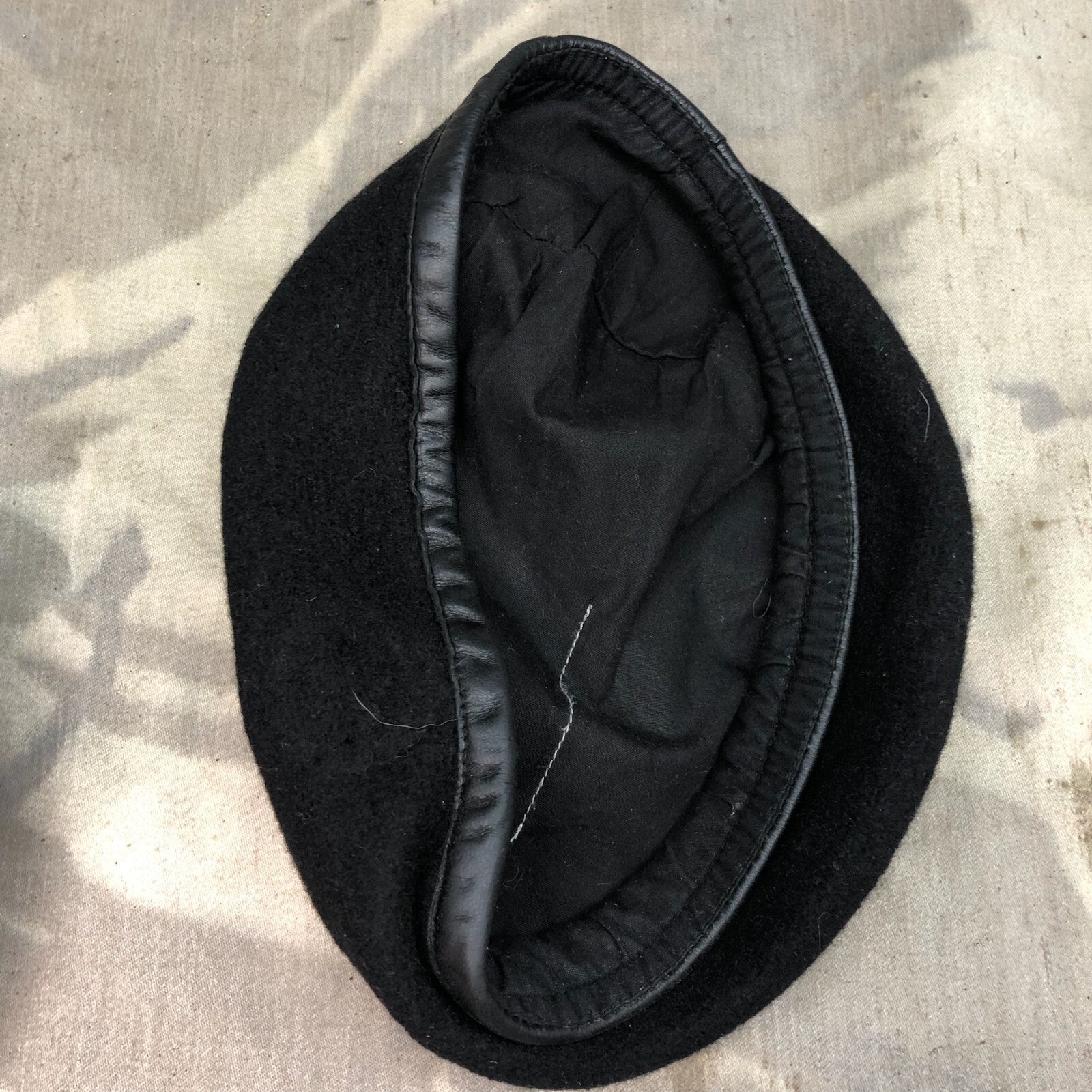 Genuine British Army Forces Beret - RTR Royal Tank Regiment - Size 54 - The Militaria Shop