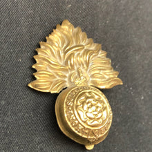 Load image into Gallery viewer, Original WW2 British Army Cap Badge - Royal Fusiliers - The Militaria Shop