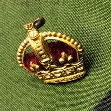 Lade das Bild in den Galerie-Viewer, Original WW1/WW2 British Army Rank Crown - The Militaria Shop