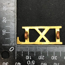 Lade das Bild in den Galerie-Viewer, Original WW1 British Army Brass Shoulder Title - 9th Lancers IXL Regiment - The Militaria Shop
