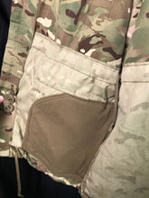 Charger l'image dans la galerie, Genuine British Army MTP Camouflaged Windproof Smock - Size 170/96 - The Militaria Shop