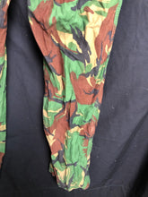 Load image into Gallery viewer, British Army DPM 68 Pattern Trousers - Size 4 - 30" Waist - The Militaria Shop