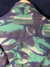 Load image into Gallery viewer, Original British Army Sniper Smock Camouflaged Woodland DPM - Size 160/88 - The Militaria Shop