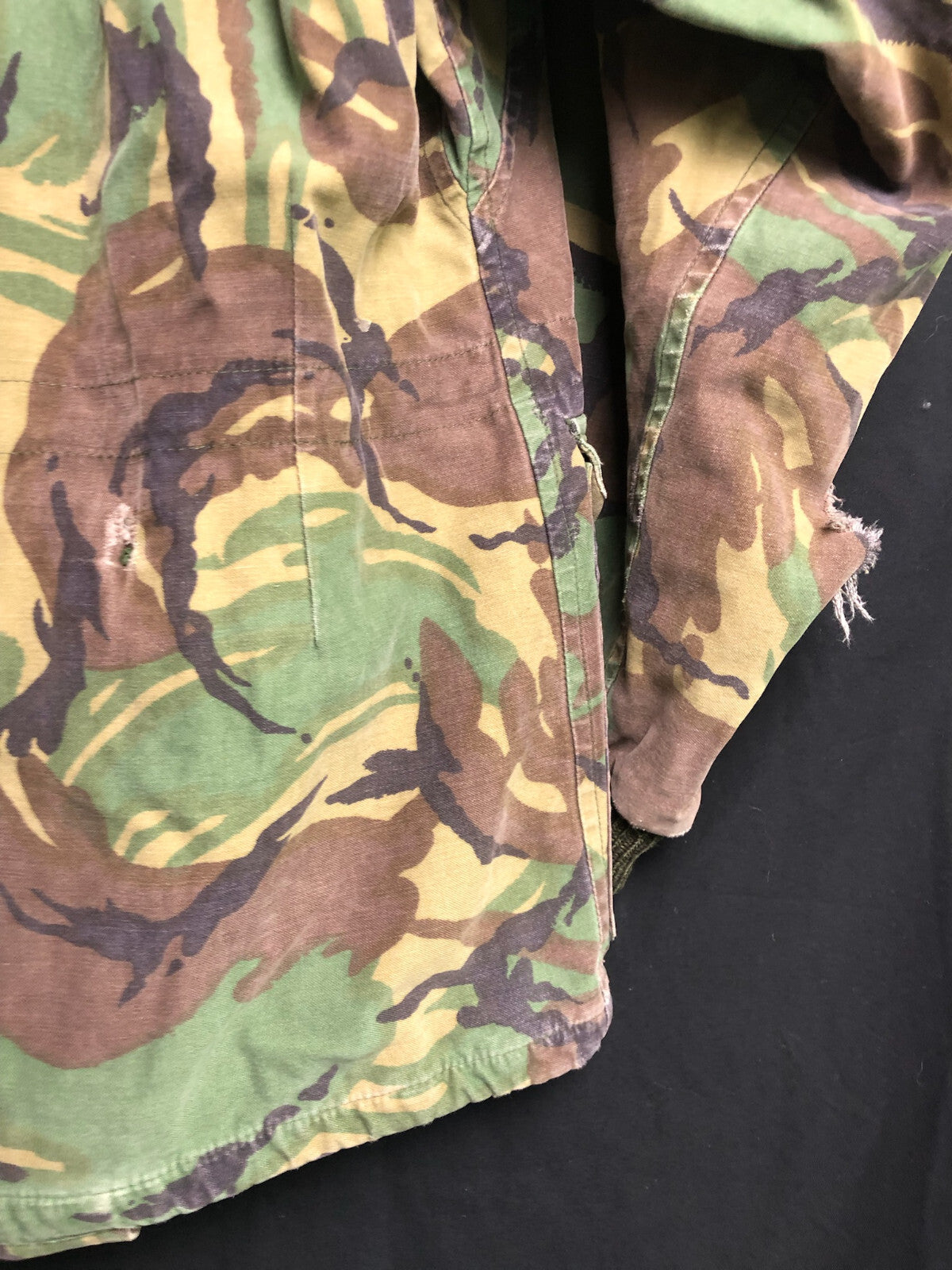 Original British Army 68 Pattern DPM Camouflaged Combat Smock Size 2 - 39" Chest - The Militaria Shop