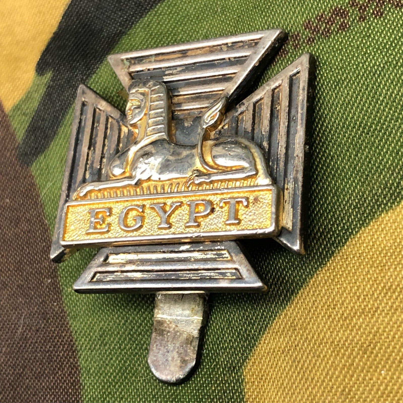 Original British Army Cap Badge - Royal Gloucestershire, Berkshire and Wiltshire - The Militaria Shop