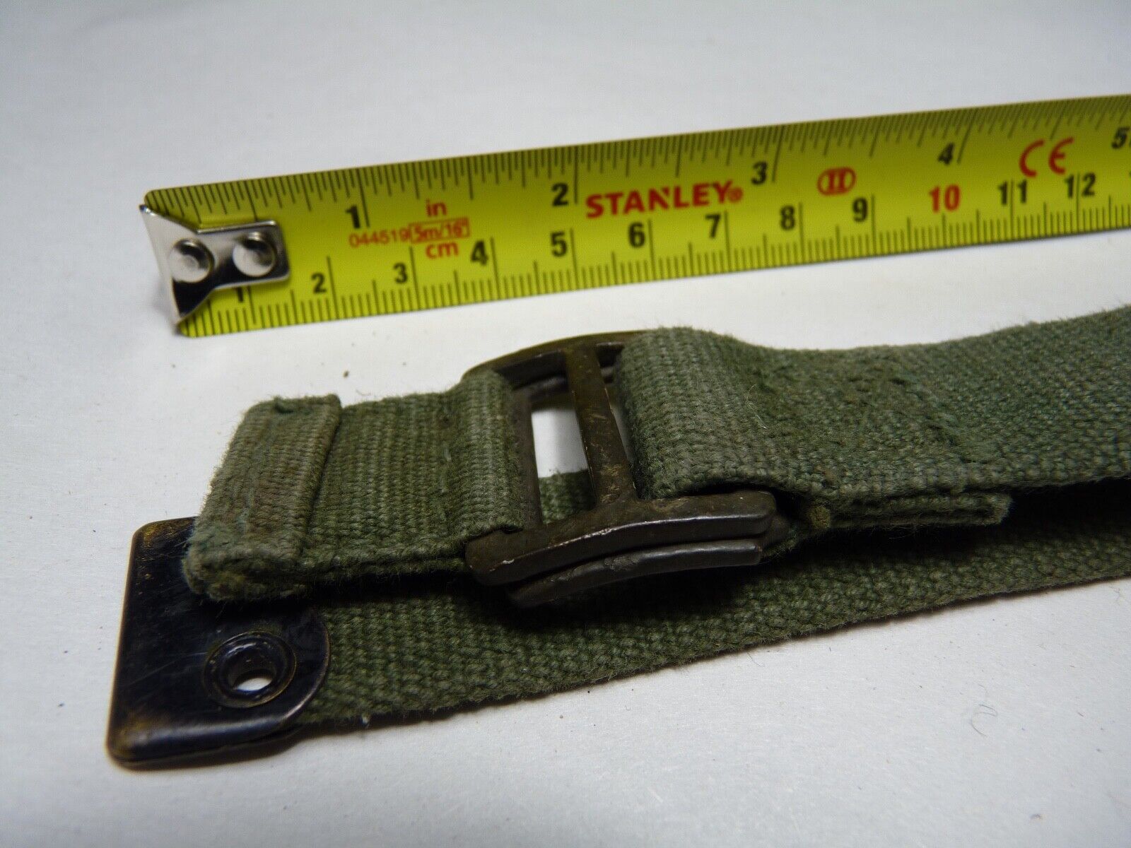 Original WW2 British Army 44 Pattern Shoulder / Extended Equipment Strap - 1945 - The Militaria Shop