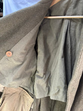 Load image into Gallery viewer, Original WW2 Canadian Army Soldiers Greatcoat - Size 38" Chest - The Militaria Shop