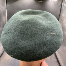 Lade das Bild in den Galerie-Viewer, Genuine British Army Forces Rifles Wool Beret - Size 55 - The Militaria Shop