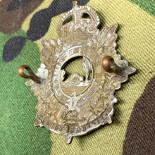 Load image into Gallery viewer, Original WW2 Canadian Army The Elgin Regiment Cap Badge - The Militaria Shop