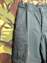 Load image into Gallery viewer, Vintage 511 Combat Tactical Series Cargo Pants Trousers - Size Medium Short - The Militaria Shop