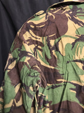 Charger l'image dans la galerie, Genuine Army Surplus British DPM Camouflaged Combat Smock Jacket - Size 170/104 - The Militaria Shop