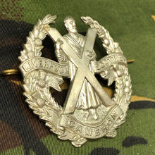 Load image into Gallery viewer, Original WW2 British Cap Badge - Queen's Own Cameron Highlanders - The Militaria Shop
