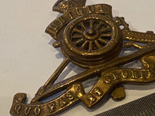 Load image into Gallery viewer, Original WW1 / WW2 British Army Royal Artillery Cap Badge - Spinning Wheel - The Militaria Shop