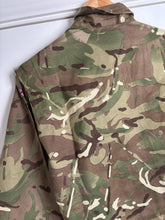 Charger l'image dans la galerie, Surplus British Army MTP Barrack Shirt -Size 160/90 - The Militaria Shop