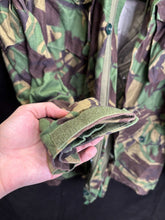 Load image into Gallery viewer, Surplus British Army DPM Pattern Camouflaged Smock Combat-180/96 - The Militaria Shop