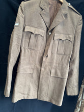 Charger l'image dans la galerie, Grade 1 British Army FAD No2 Dress Uniform Jacket - Size 188/104/88 - The Militaria Shop