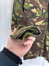 Load image into Gallery viewer, Genuine British Army DPM Camouflaged Windproof Smock -Size 170/96 - The Militaria Shop