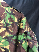 Load image into Gallery viewer, Genuine British Army DPM Camouflage Smock Combat - Size 160/96 - The Militaria Shop