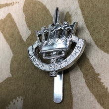 Load image into Gallery viewer, Original British Army Cap Badge - Queen's Regiment - The Militaria Shop