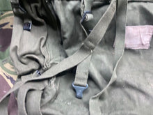 Charger l'image dans la galerie, Original British Army 58 Pattern Webbing Back Pack - The Militaria Shop