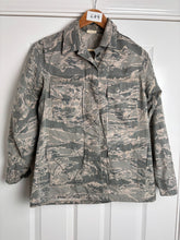 Charger l'image dans la galerie, Surplus US Air Force UCP Uniform Jacket 38 Chest - The Militaria Shop