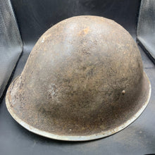 Charger l'image dans la galerie, Original British/Canadian Army WW2 Mk3 Turtle High Rivet Combat Steel Helmet - The Militaria Shop