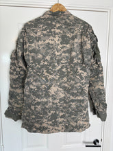 Charger l'image dans la galerie, Surplus US Army ACU Combat Uniform Jacket-Medium-Long - The Militaria Shop