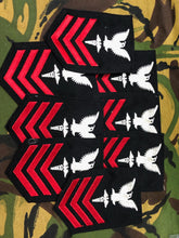 Charger l'image dans la galerie, Genuine US Navy Hospital Corpsman Patch / Badge - The Militaria Shop