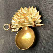 Load image into Gallery viewer, Original WW2 British Army Cap Badge - Grenadier Guards - The Militaria Shop