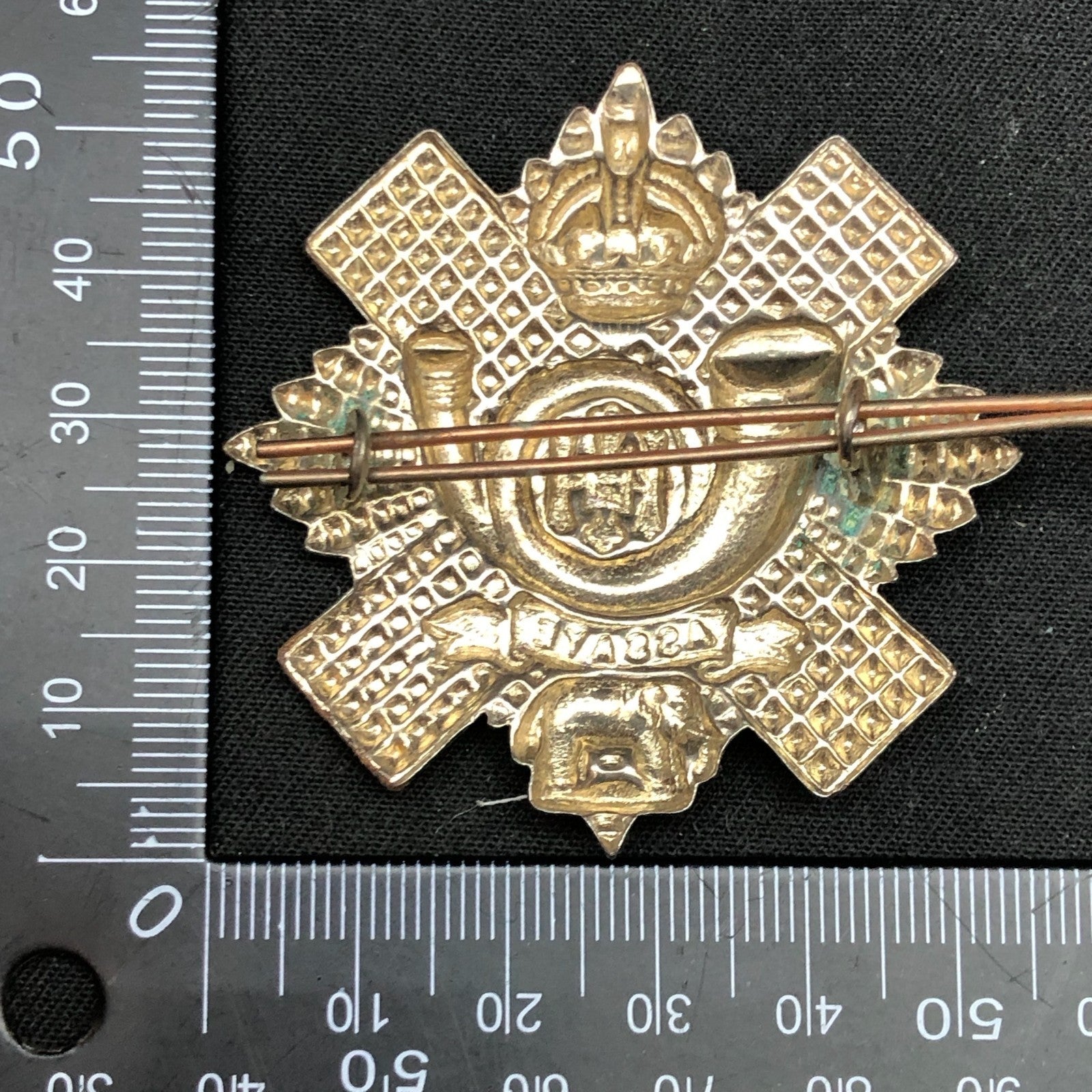 Original WW2 British Army Cap Badge - Highland Light Infantry - The Militaria Shop