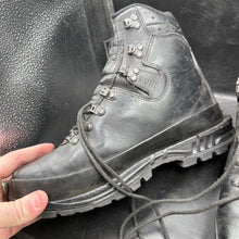 Charger l'image dans la galerie, German Army Black Leather Army Heavy Duty Combat Boots Meindl Size EU 43 UK 9 - The Militaria Shop